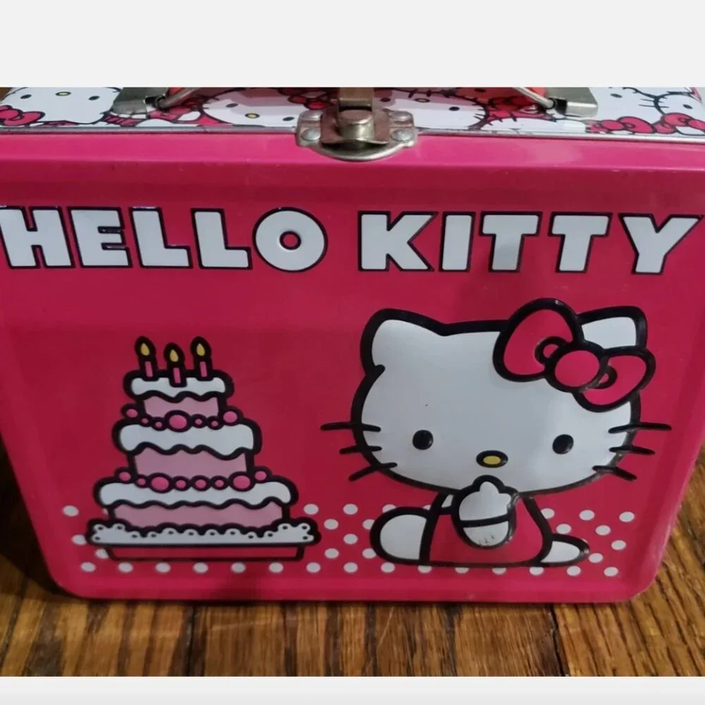 Hello Kitty Birthday Cake Embossed Metal Lunch Box & Bag, raspberry